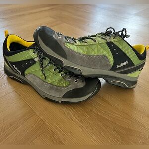 Womens Asolo Hiking shoes - 9.5